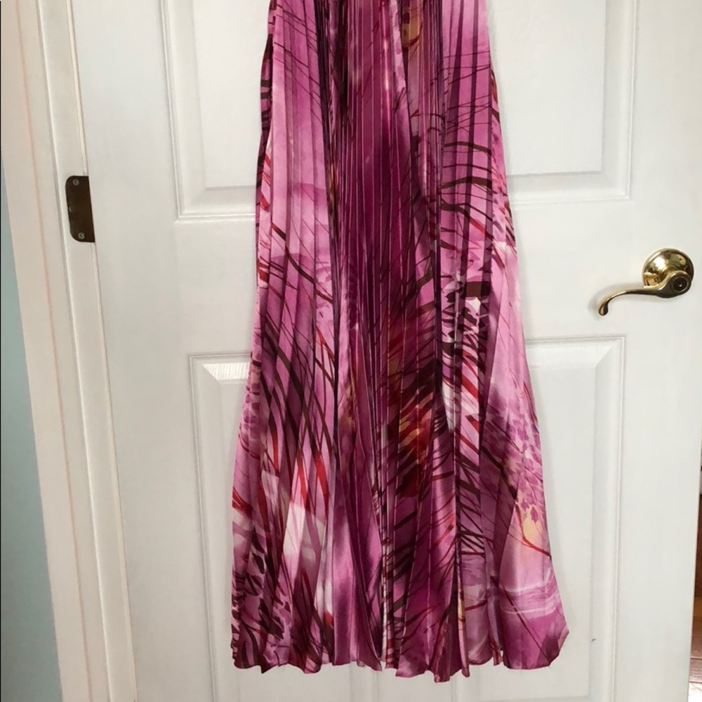 PROM DRESS - Picture 2 of 8